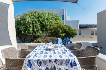 sunhaus_santorini_split_apartment_17